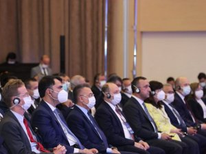 Oktay: "Türkiye-AB göç işbirliği, bu alandaki kriz ve belirsizlikler devam ettiği müddetçe sürdürülmeli ve kapsamı da genişletilmelidir"