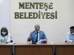 Özdemir ve İçöz’ün isimleri tiyatro salonlarında yaşatılacak