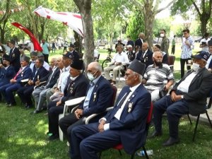 KKTC Cumhurbaşkanı Tatar, Diyarbakır’da Kıbrıs Gazileri ile bir araya geldi