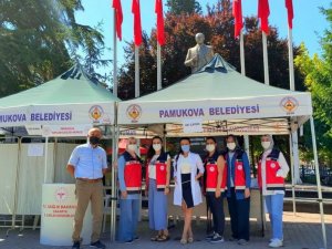 Pamukova’da kurulan aşı çadırına vatandaşlardan yoğun ilgi