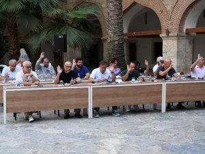 Kuşadası Belediye Meclisi’nden “Altın Güvercin” Kararı