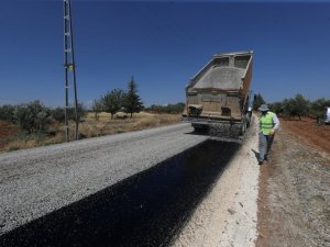 Büyükşehir 3 ilçeyi birbirine bağlayan yolda onarım çalışması yapıyor