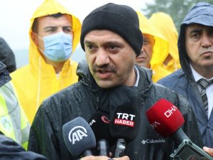 Sakarya Valisi Kaldırım: "Cumartesiden bu yana 100’ü aşkın vatandaşımızın tahliyesini gerçekleştirdik"