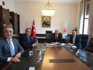 Ankara’da bulunan AK Parti heyeti çevreyolu müjdesi verdi