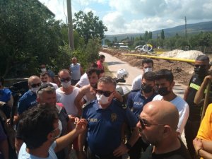 Yol çalışmasına kızan turizmciler eylem yaptı