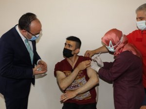 Vali Erkaya Yırık: “Elazığ’da yüzde 51’lik kısım aşılandı”