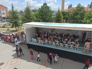 Motivasyon tırı Aslanapa’da