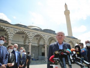 Cumhurbaşkanı Erdoğan AK Parti İl Danışma Toplantısında 81 vilayetten gelen gençlerle buluştu