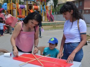 Çocukların uçurtma sevinci