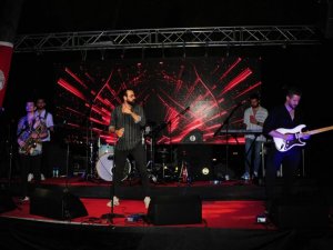 Balçova’da çim konserlerinin ilki coşku dolu anlara sahne oldu