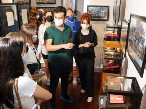 Ukraynalı öğrenciler ’Atatürk Evi’ni gezdi