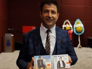 İbrahim Harikases albüm tanıtımını gerçekleştirdi