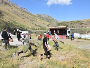 Nemrut’ta tiyatro ve müzik etkinliği