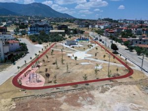 Yeni parklarıyla Merkezefendi güzelleşiyor