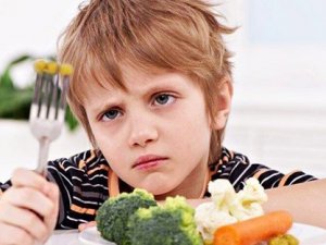 Çocuğunuz yemek yemiyorsa alternatif sunmayın