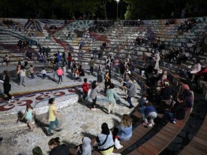 Akşamlar Odunpazarı’nda birlikte güzel