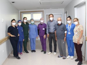 Koronavirüsü yendi yaşama yeniden tutundu