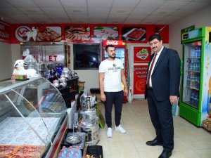 Kahramankazan Belediye Başkanı Oğuz, esnaf ziyaretlerini sürdürüyor