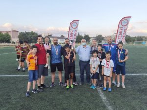 Gediz’de Ayak Tenisi Turnuvası sona erdi