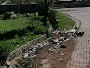 Gölbaşı beldesinde temizlik çalışmaları