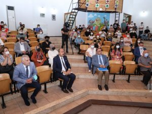 Hayvan severlere ve hayvan satıcılarına eğitim