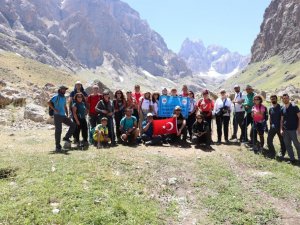 Coğrafya öğretmenleri buzulları inceledi