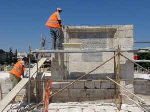 770 yıllık kitabe yerine konuldu