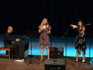 Isparta’da piyano resitali sanatseverlerin beğenisine sunuldu