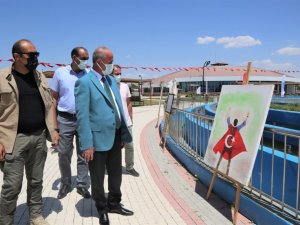 Tuşba Belediyesinden ‘15 temmuz’ konulu resim sergisi