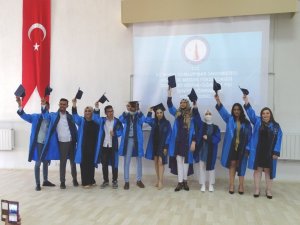 Hisarcık MYO’da mezuniyet sevinci