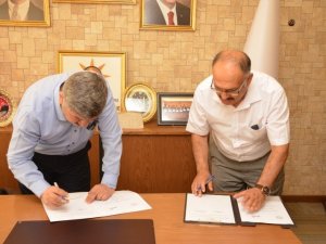 Gediz’de yaz okulları için imzalar atıldı