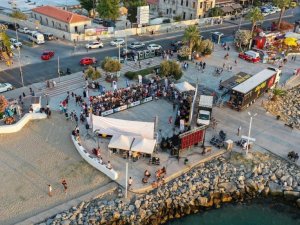 Kuşadası’nda  gençlere “Pes” turnuvası düzenlendi