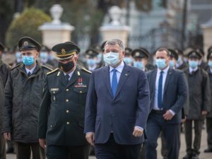 Ukrayna İçişleri Bakanı Avakov istifa etti