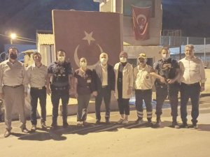 AK Parti Hakkari İl Başkanı Özbek’ten gece aşı çalışması yapan sağlıkçılara teşekkür