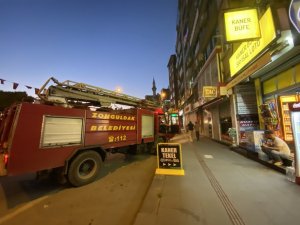 Çatıya sıkışan güvercin ekipleri harekete geçirdi.