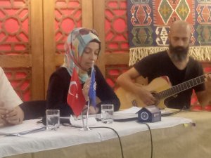 Akademide edebiyat ve şiir heyecanı