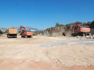 Konyaaltı’na trafiği rahatlatacak yeni yol yapılıyor