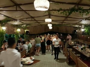 Pandemi sonrası düğün salonu ve organizasyon firmaları ile sarraflar tarihin en yoğun günlerini yaşamaya başladı