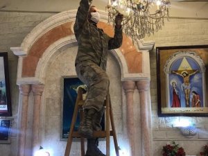 Mehmetçik, Barış Pınarı bölgesindeki Martuma Süryani Ortodoks Kilisesi’nin de bakım ve onarımını yaptı