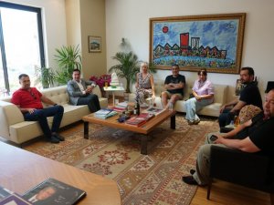 Bodrum için ünlü sanatçılar kolları sıvadı