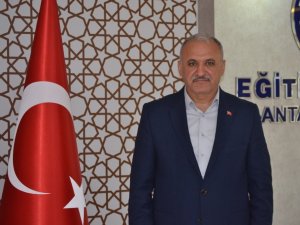 Eğitim Bir Sen Antalya Şube Başkanı Miran: “15 Temmuz, ihanetin milletin cesaretinde boğulduğu gündür”