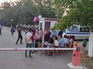 Pazarcık’ta vatandaşlar pazarda ve parkta randevusuz aşı oldu
