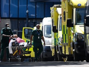 İngiltere’de günlük vaka sayısı 40 bini aştı