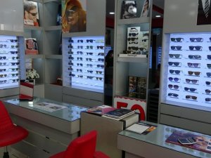 Uzmanlardan sahte güneş gözlüğü uyarısı: Renk körlüğü ve katarakta neden oluyor