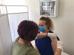 Yeşilyurt’ta belediye personeli aşılanıyor