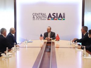 Dışişleri Bakanı Çavuşoğlu, Afganistan Cumhurbaşkanı Gani ile bir araya geldi