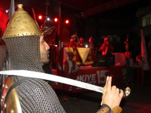 Sinop’ta demokrasi nöbetinde mehteran coşkusu