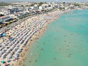 Deniz turizmin kalbi  Didim’de bayram tatili yoğunluğu