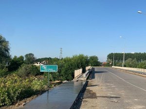 Akyazı’da bir mahallenin yolları daha tamamlandı