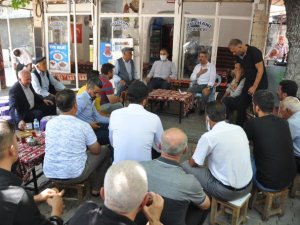 AK Parti heyeti tütüncü esnafıyla bir araya geldi